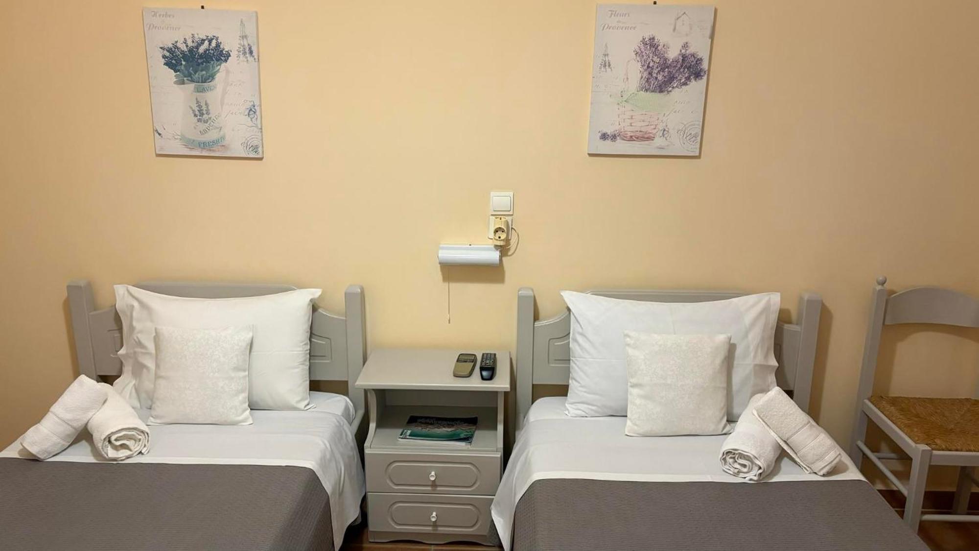 Romanza Rooms Poúlithra Extérieur photo