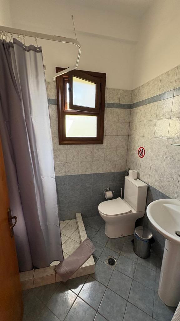 Romanza Rooms Poúlithra Extérieur photo